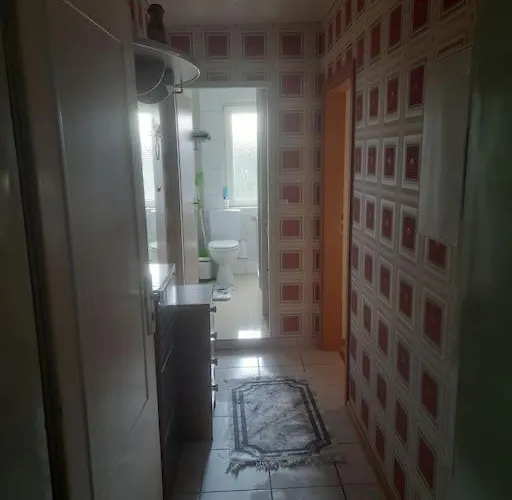 Kleine 2 Zimmerwohnung Für Max 3 Personen *